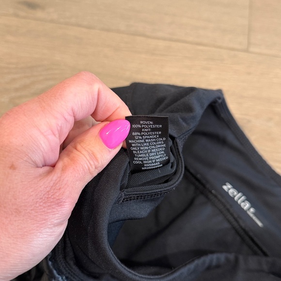 ZELLA Black Quilted Polyester Active Mini Skirt Size Small - Picture 5 of 7